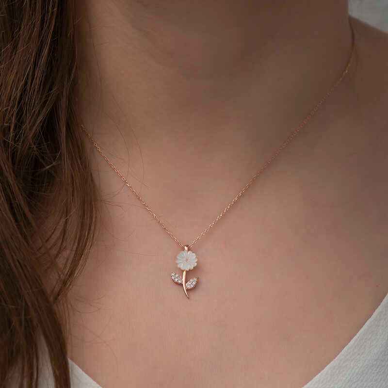 Rose Plated Mother-of-Pearl Flower Silver Necklace