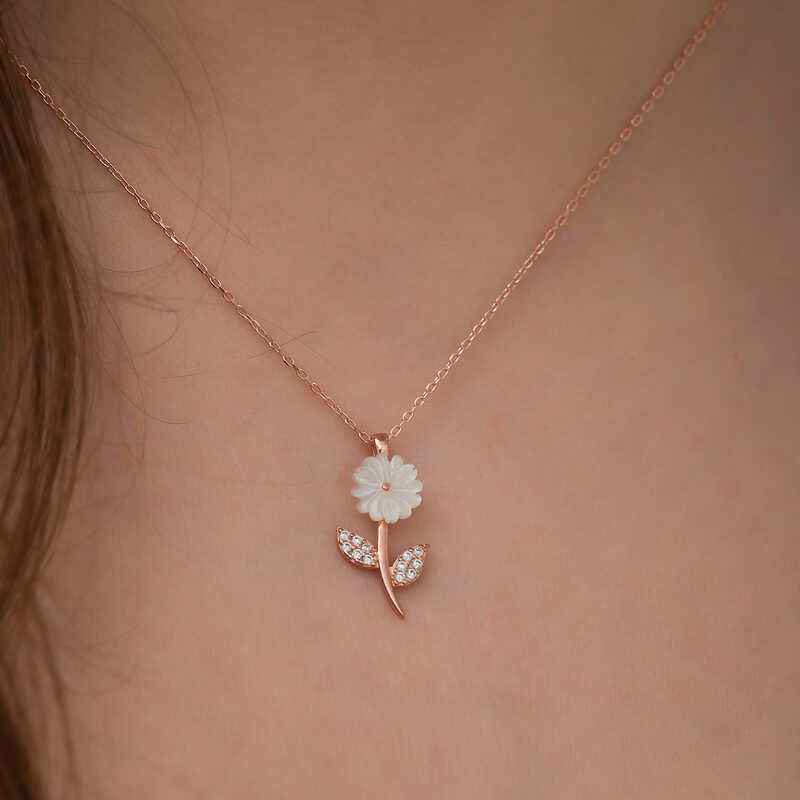 Rose Plated Mother-of-Pearl Flower Silver Necklace