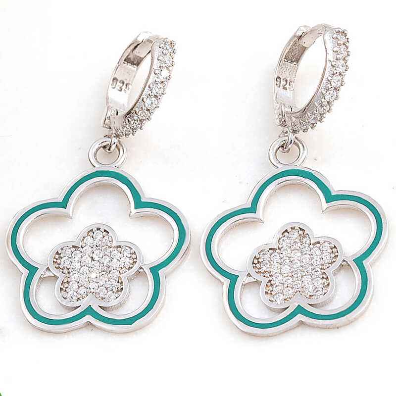 Swinging Flower Pattern Women's Silver Earrings