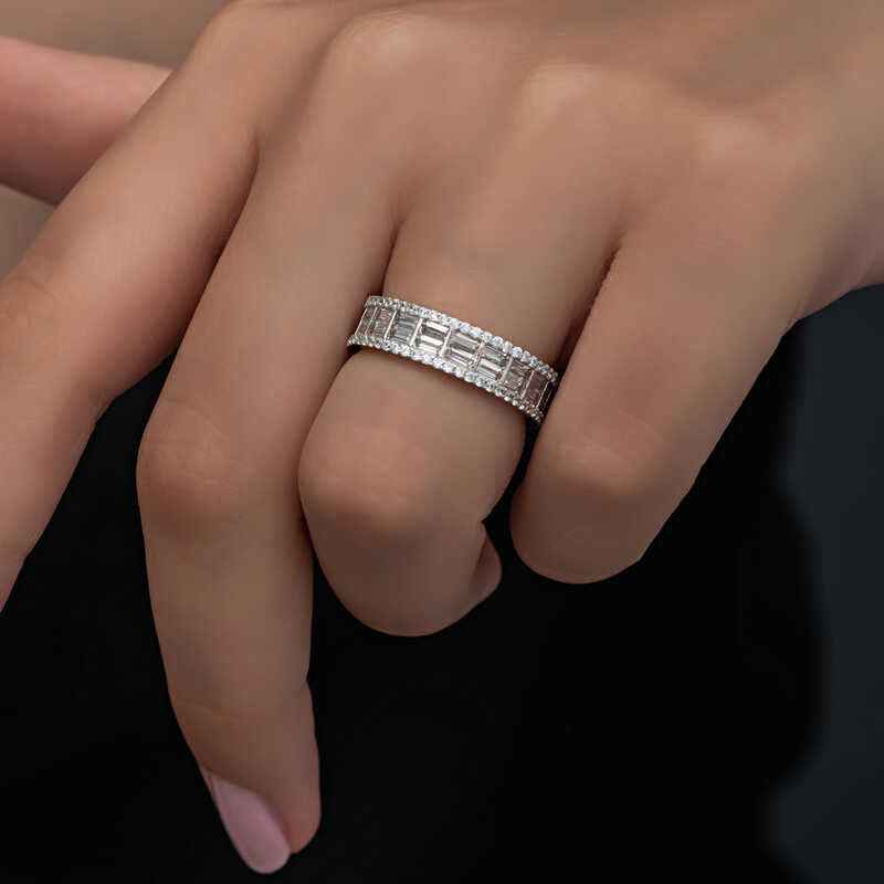 Sequential Baguette Stone Women's Silver Ring