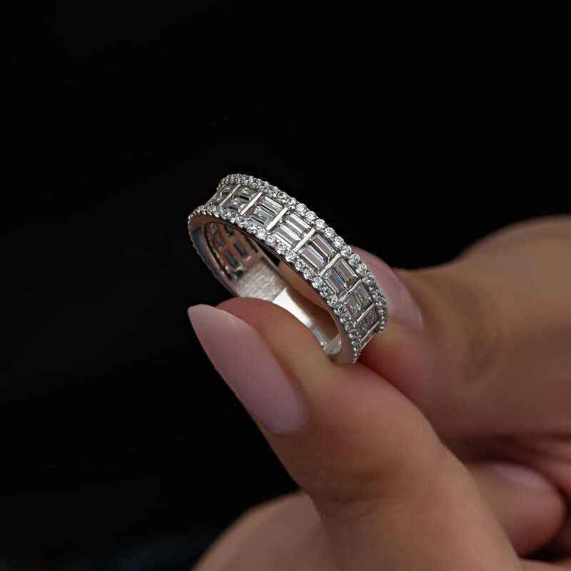 Sequential Baguette Stone Women's Silver Ring
