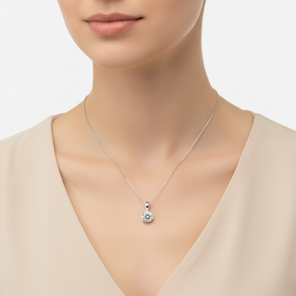 Damen-Silberkette mit einem Stein