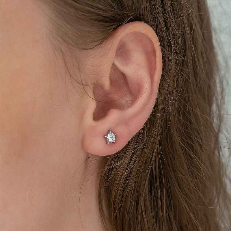 Single Stone Star Stud Women's Silver Earrings