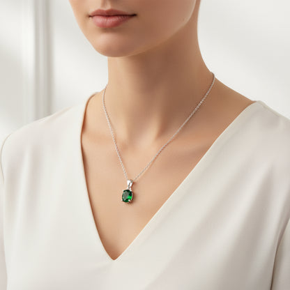 Grüner Kristall Oval Stein Damen Silber Halskette