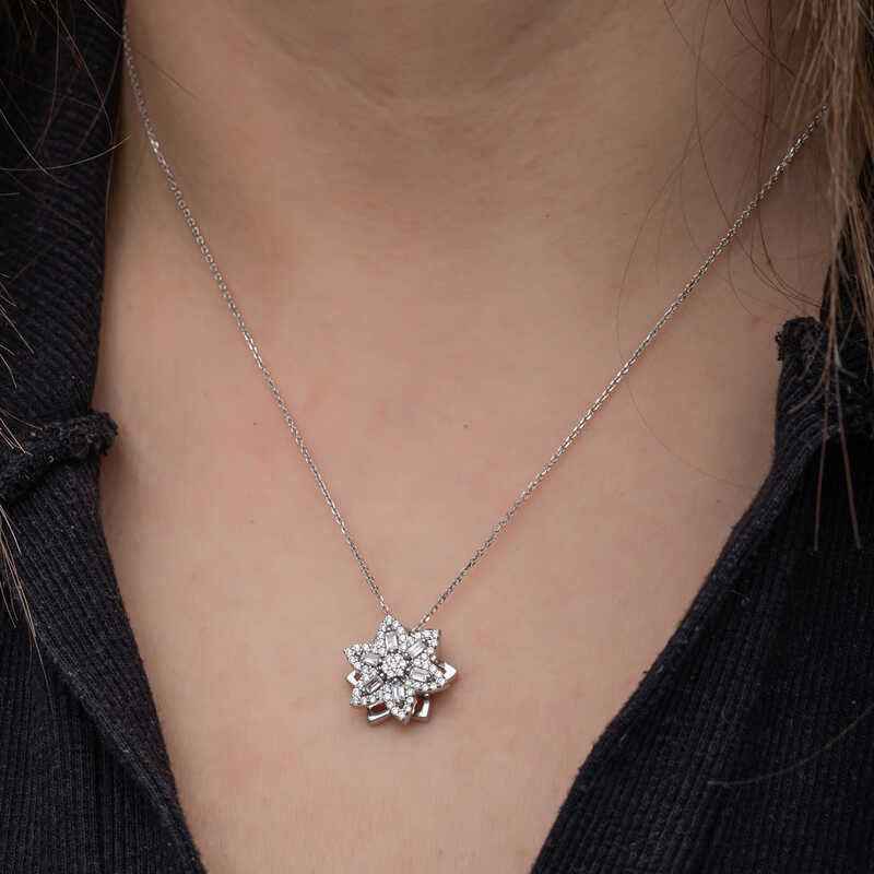 Star Baguette Stone Rotating Stress Women's Silver Necklace