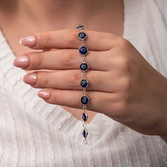 Bracelet rond en argent pour femme avec mauvais œil
