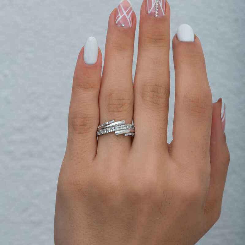 Zircon Stone Women's Silver Ring