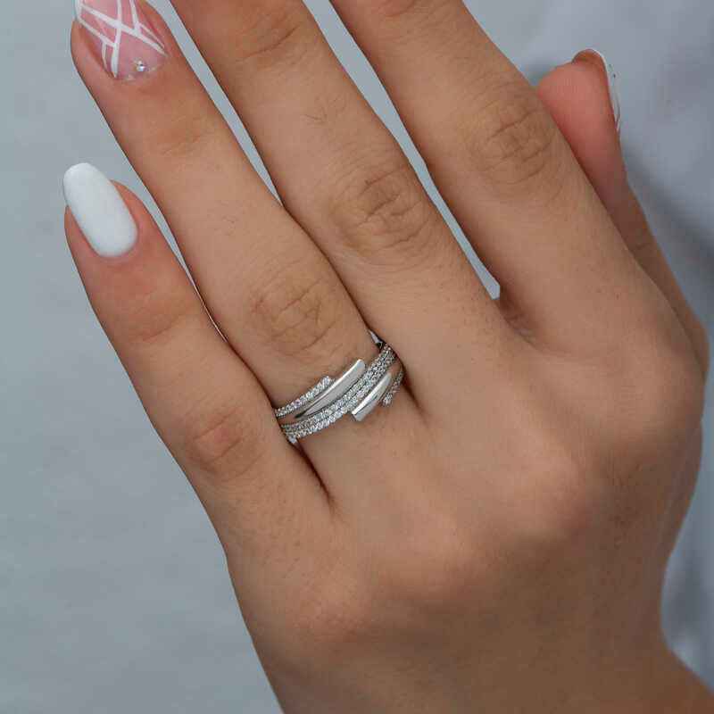 Zircon Stone Women's Silver Ring