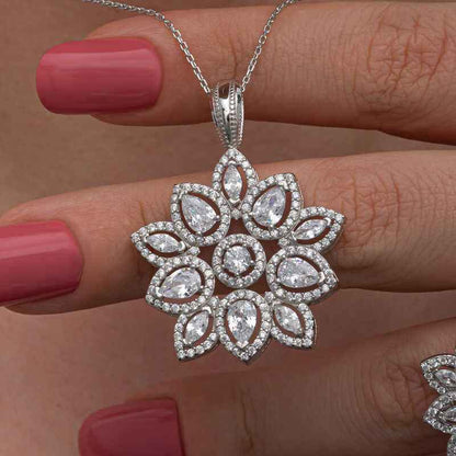 Zircon Stone Flower Women's Silver Necklace