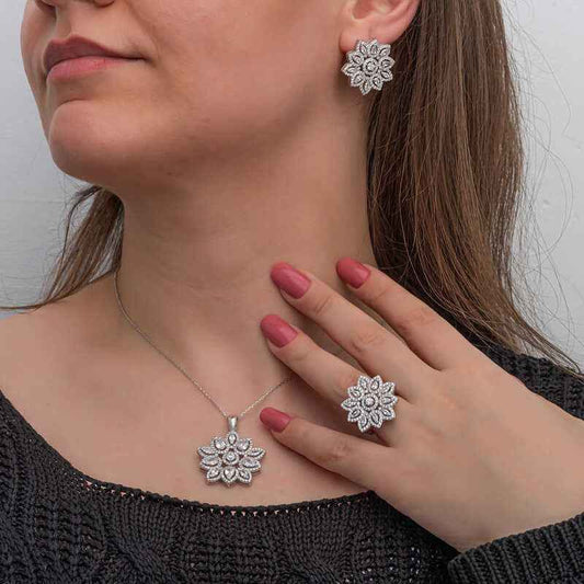 Zircon Stone Flower Women's Silver Set