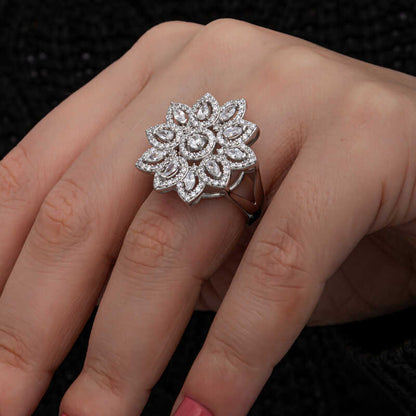 Bague en argent pour femme avec fleur en zircon