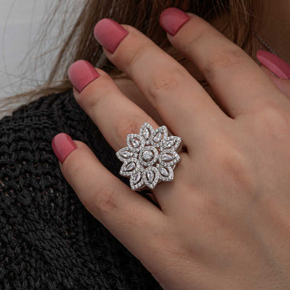Bague en argent pour femme avec fleur en zircon