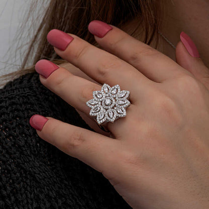 Bague en argent pour femme avec fleur en zircon