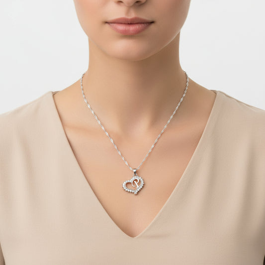 Collier en argent pour femme avec lettre P et cœur