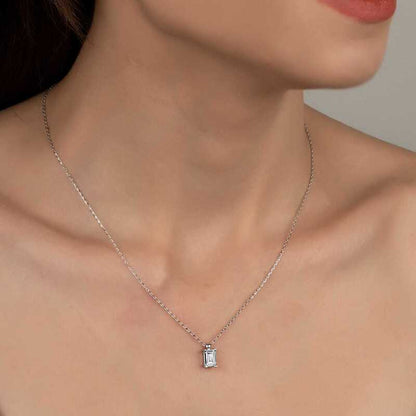 Collier en argent pour femme avec solitaire baguette Swarovski Stone