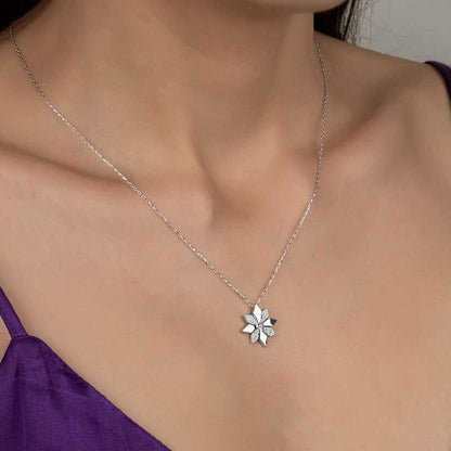 Collier en argent pour femme avec fleur en pierre Swarovski