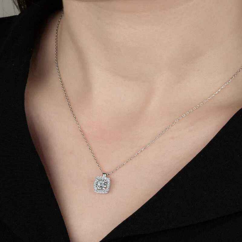 Swarovski Stone Single Stone Women's Silver Necklace