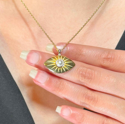 Pearl Eye Silver Necklace