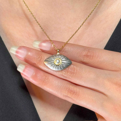 Pearl Eye Silver Necklace